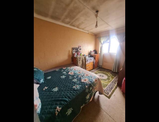 2 BEDROOM HOUSE SOLD IN ROCKLANDS